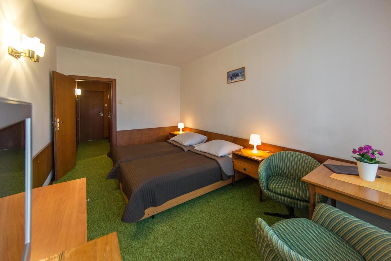 Zespol Tatry - Hotel Tatry I Budynek Turystyczny Мужасихле Экстерьер фото